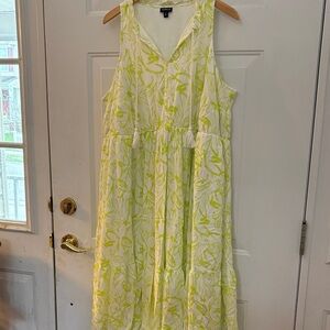 torrid Neon green and White Floral Maxi Dress with Tassel Tie